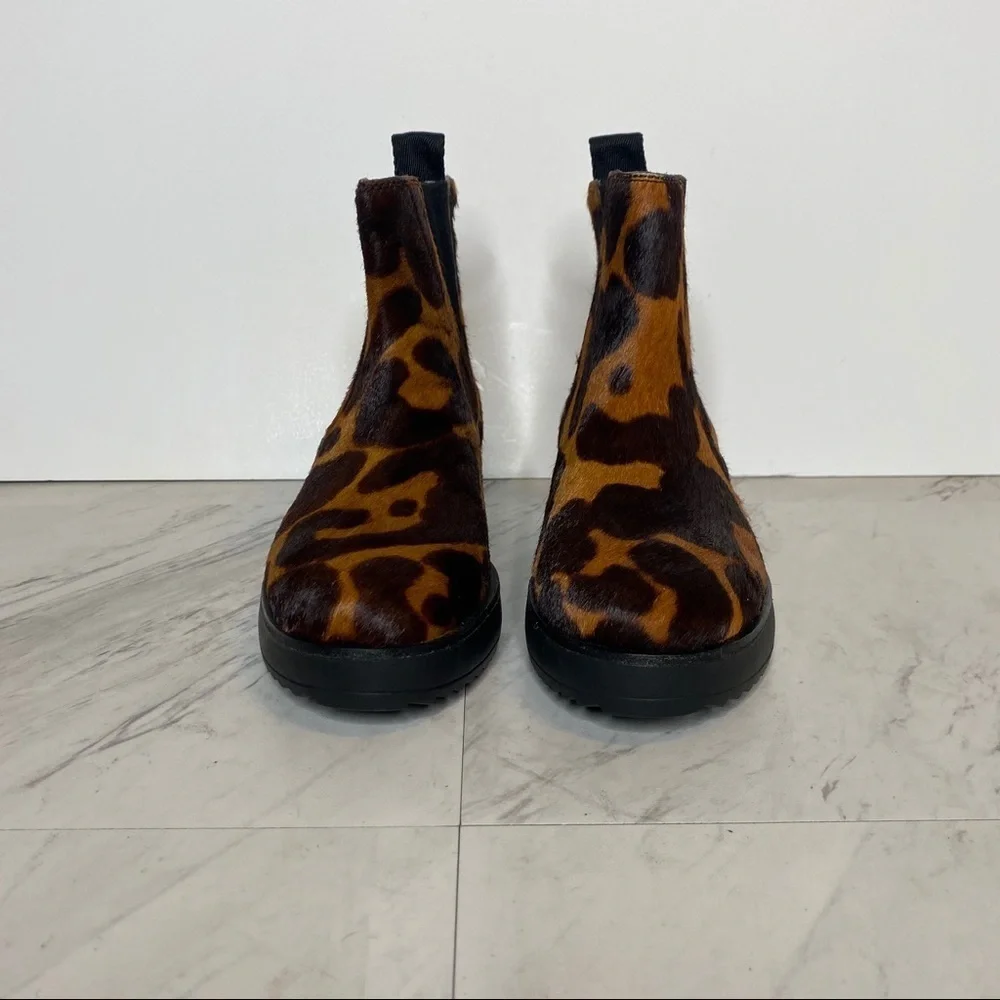 New! Louise et Cie Zareb Chelsea Platform Bootie 6M